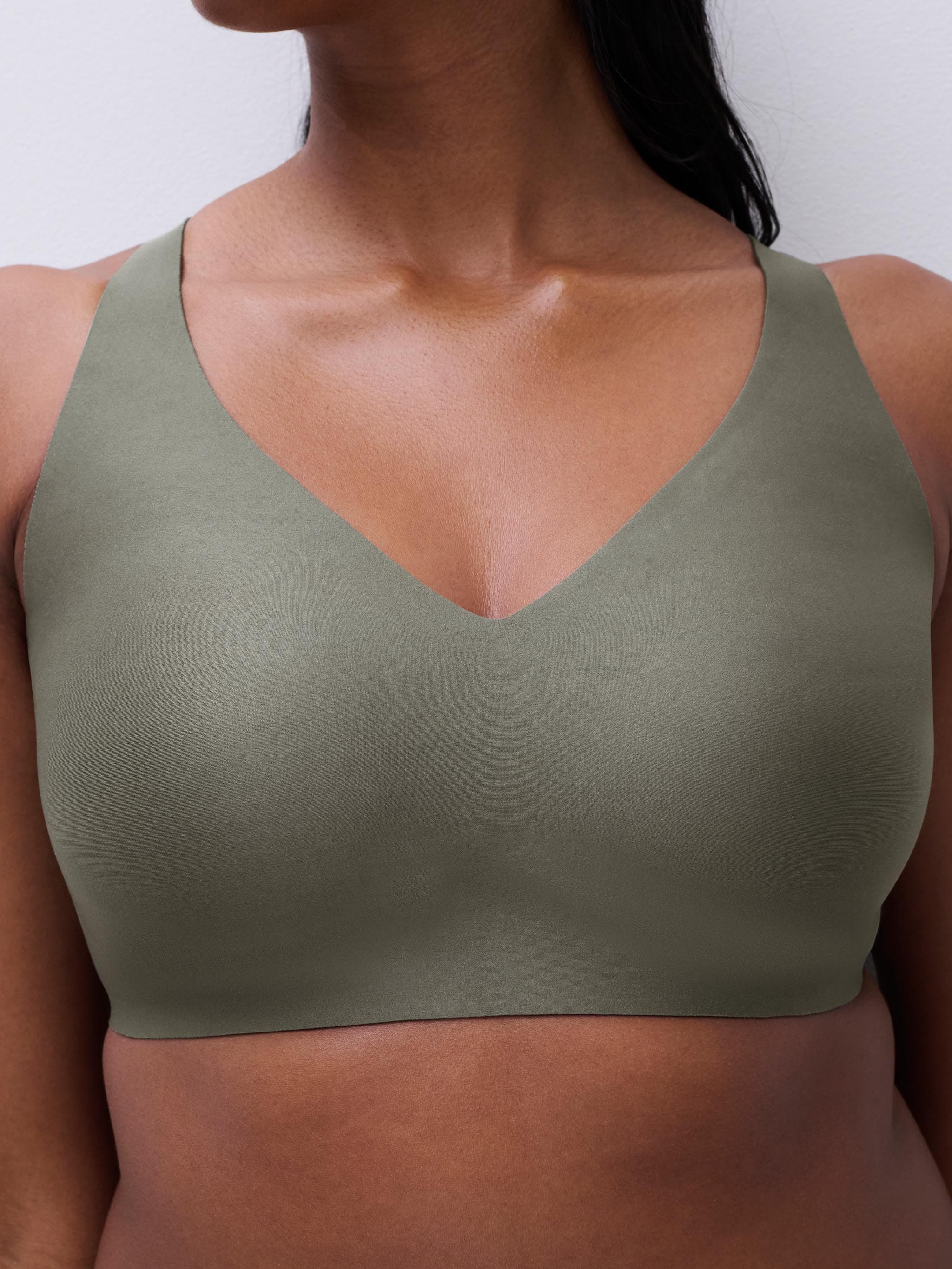 Soutien-gorge sans armature plongeant